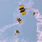 Largage de parachutistes